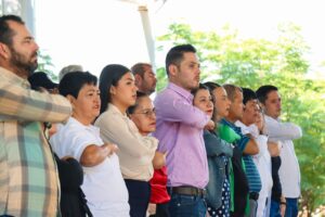 HONORES A LA BANDERA CALVIS