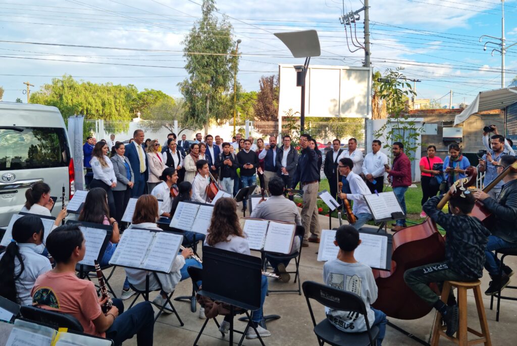 VEHÍCULO MÚSICA JM