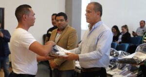 ENTREGA JAAL UNIFORMES A ELEMENTOS DE LA GUARDIA CIVIL MUNICIPAL