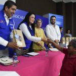 “SONRISAS GIGANTES: ADULTOS MAYORES DE AGUASCALIENTES RECUPERAN CONFIANZA Y CALIDAD DE VIDA CON PRÓTESIS DENTALES”