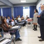 “EL RECTOR DE LA UAA DA LA BIENVENIDA A UNA NUEVA GENERACIÓN Y REFUERZA EL ESPÍRITU UNIVERSITARIO CON RECORRIDO ACADÉMICO”