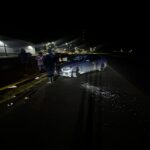 “CONDUCTOR ABANDONA VEHÍCULO TRAS IMPACTARSE CONTRA POSTE EN AVENIDA TECNOLÓGICO”