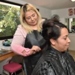 “DEL DOLOR A LA FUERZA: ANAYELI TRANSFORMA SU VIDA GRACIAS A LOS TALLERES DEL CAIM”