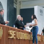 “55 HISTORIAS 55 TRABAJADORES QUE HAN DEJADO PARTE DE SU VIDA EN LA UAA RECIBEN RECONOCIMIENTO POR HASTA 35 AÑOS DE SERVICIO”