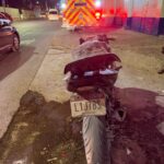 “MOTOCICLETA ARDE EN LA BARRANCA DE GUADALUPE Y SU PROPIETARIO SUFRE QUEMADURAS”